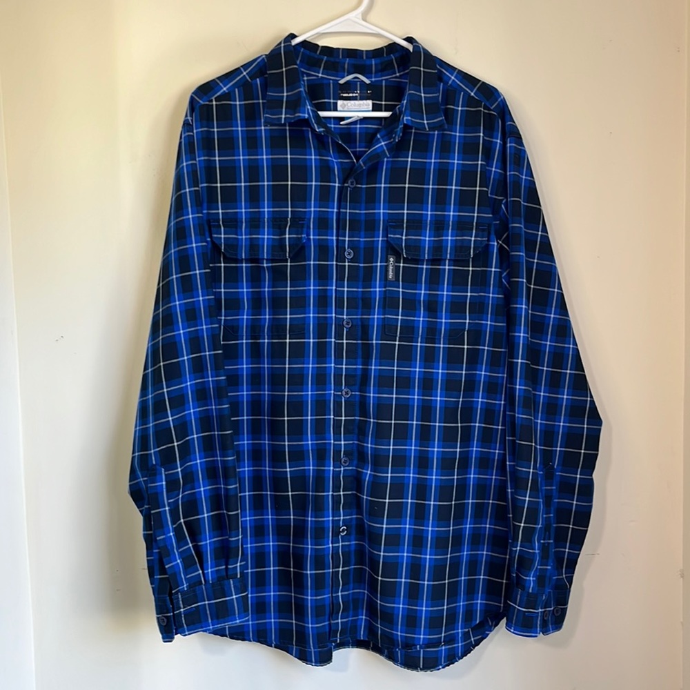 Columbia Omni-Wick Advanced Evaporation Blue Checkered Men's Button Down Shirt